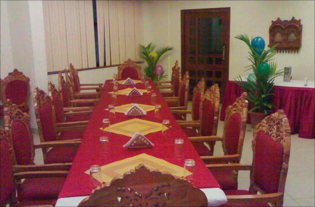 Treebo Trend Hotel Indrapuri Thiruvananthapuram Extérieur photo