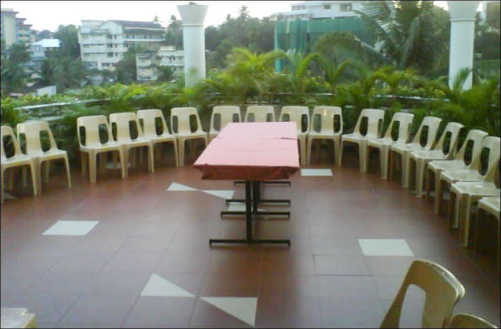Treebo Trend Hotel Indrapuri Thiruvananthapuram Extérieur photo